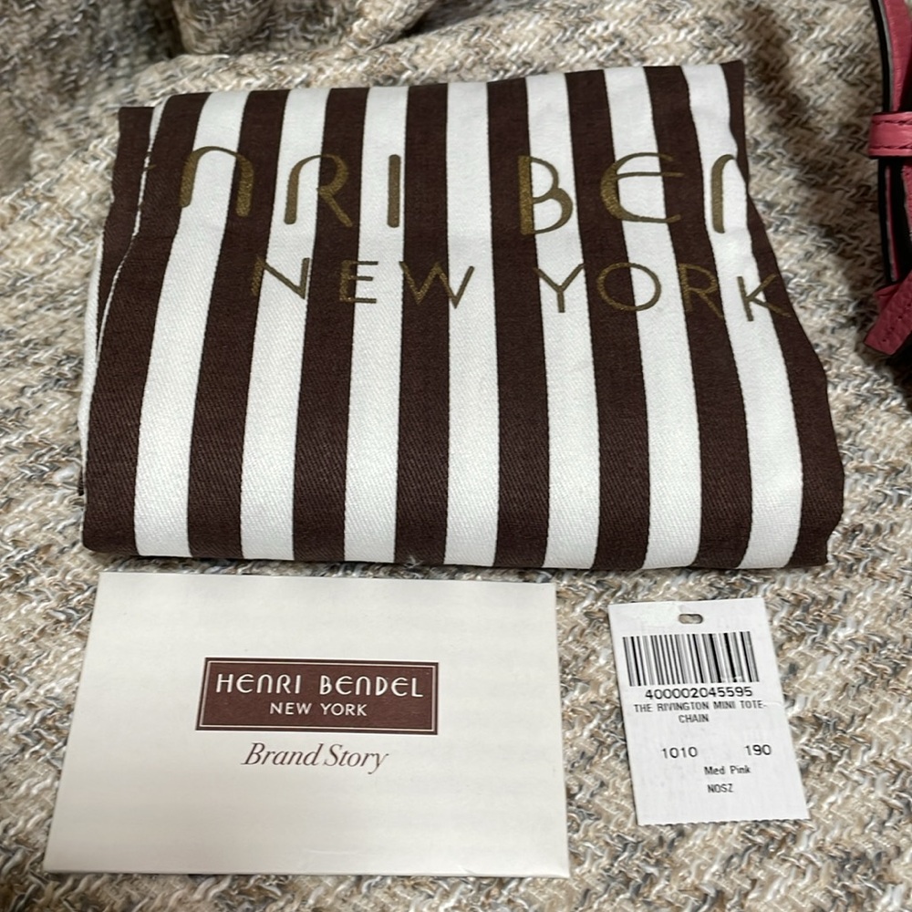 🔥 Henri Bendel Pink leather Mini Rivington with bag charm. - Picture 8 of 10
